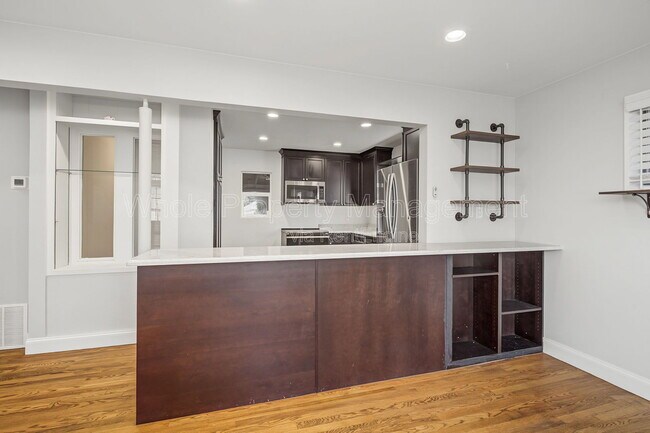 Building Photo - 7071 Ruth Way