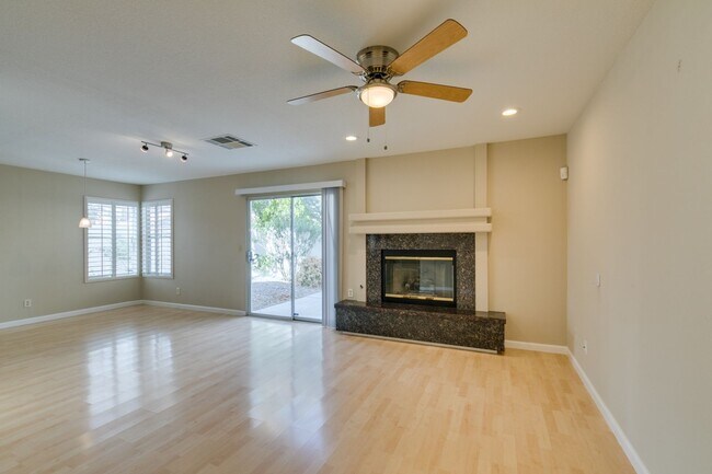 Building Photo - Beautiful Summerlin Home – 3 Bed, 2.5 Bath...