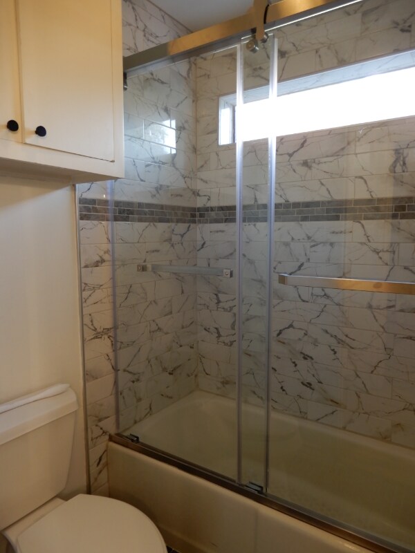 Building Photo - 609 N McColl Cir