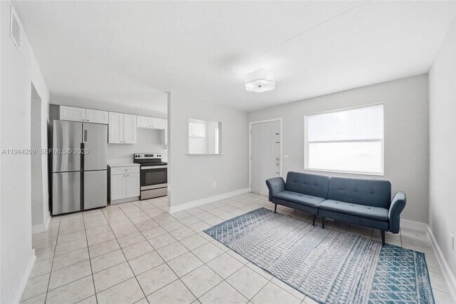 Building Photo - 2651 NW 13th St