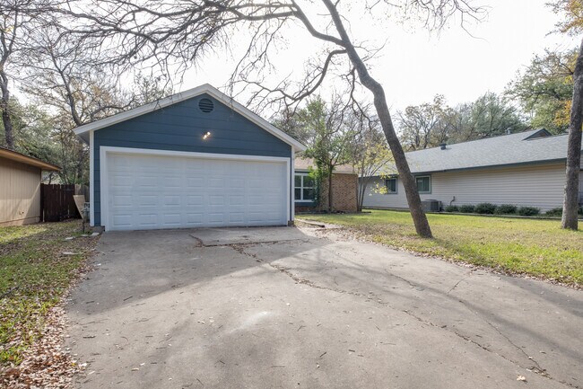 Building Photo - Charming 3-Bedroom, 2-Bath Home in Anderson Mill – Prime Northwest Austin Location!