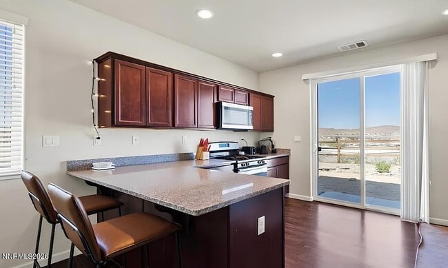 Building Photo - 3785 Thistledown Ct