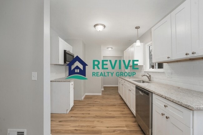 Building Photo - 27275 Barbara Ct