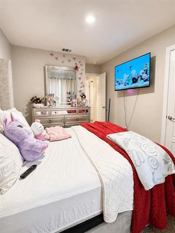 Building Photo - 1505 Hulen Park Trl