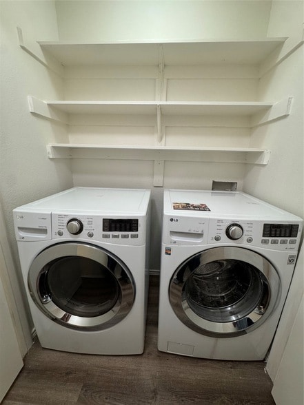 Building Photo - 503 Rose Dr