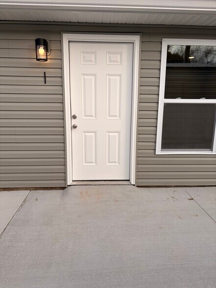 Exterior back door - 1 Holding Ln