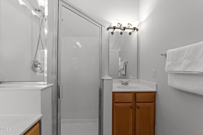 Building Photo - 6809 Middleboro Dr