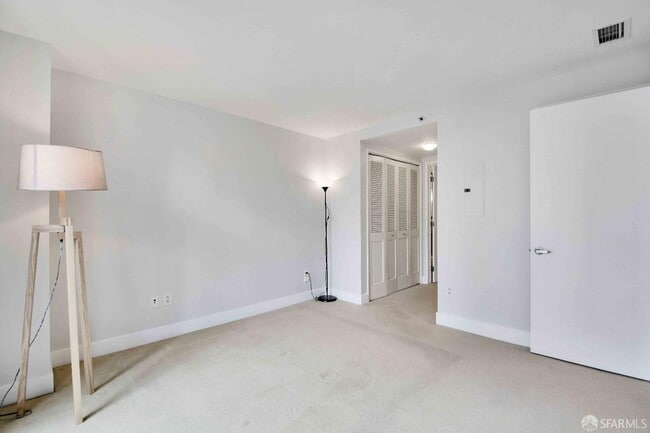 Building Photo - 50 Lansing St