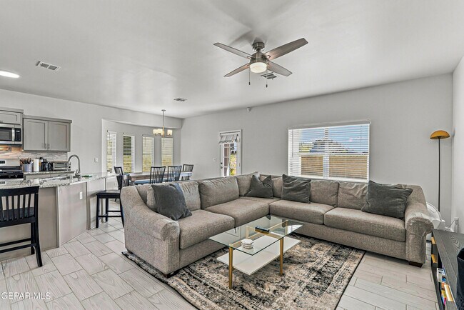 Building Photo - 13420 Highworth Dr