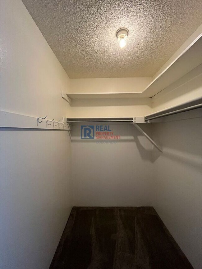 Building Photo - 3344 S Ammons St