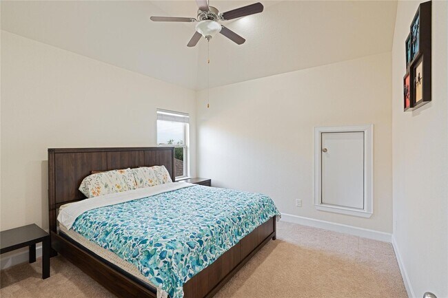 Building Photo - 228 Lockhart Lp