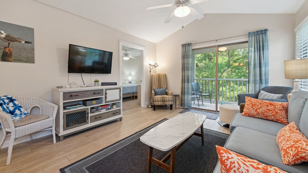 Building Photo - 562 Blue Stem Dr