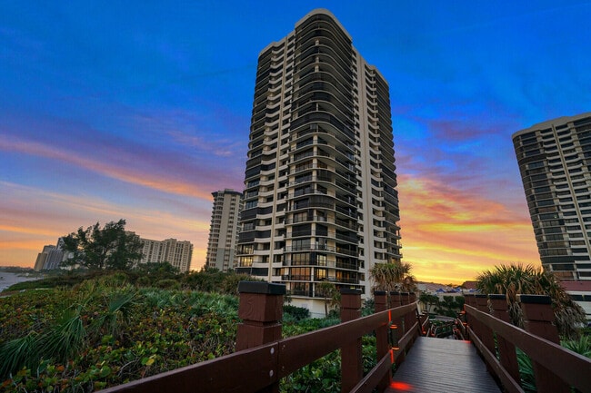 Building Photo - 4100 N Ocean Dr