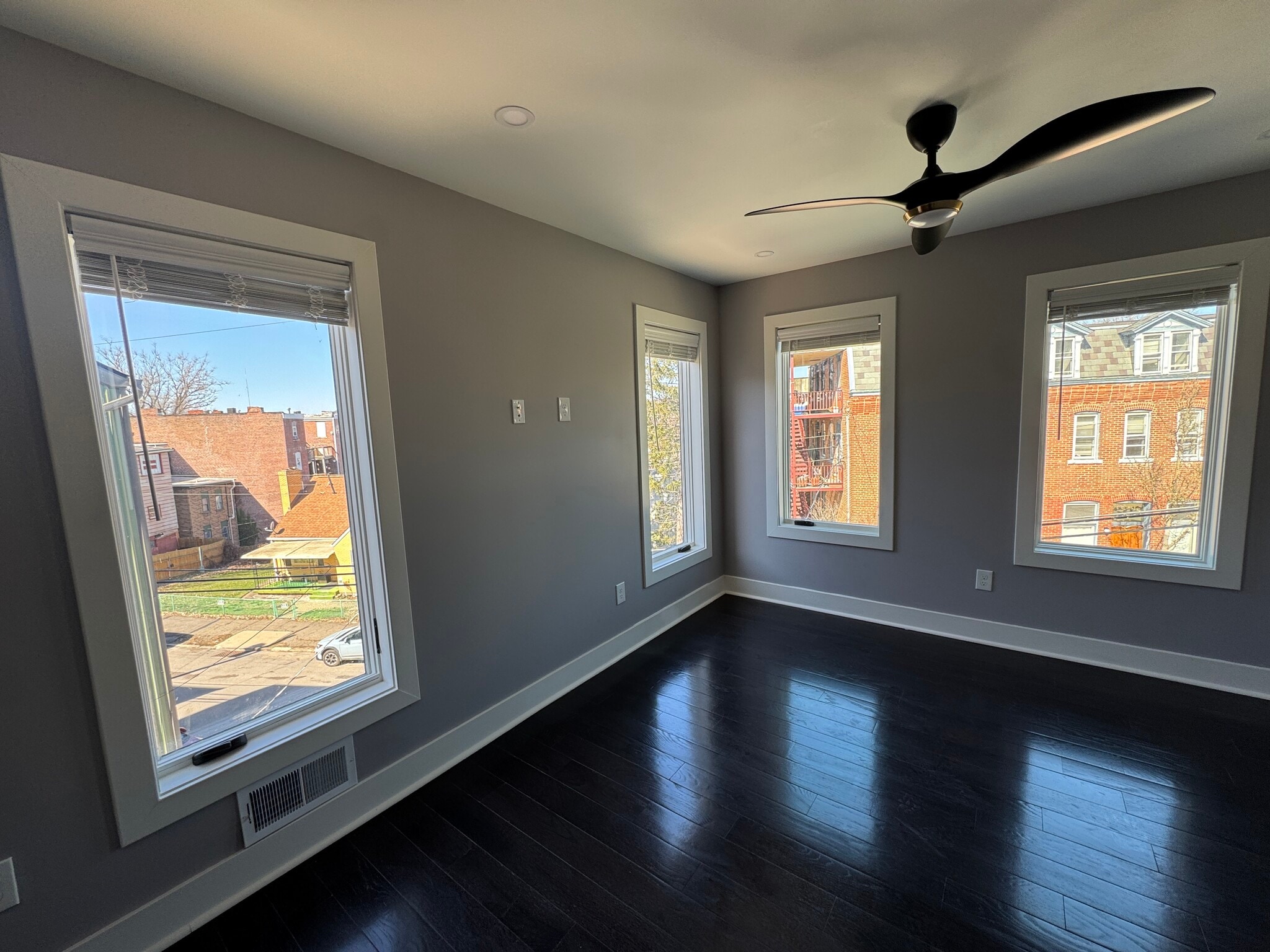 Building Photo - 3116 Dobson St