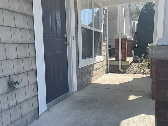 Building Photo - 416 Flintlock Ct