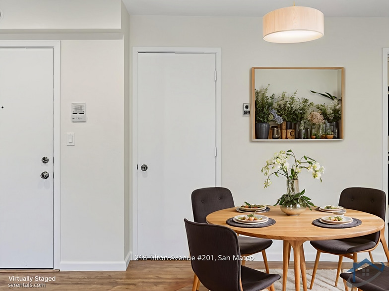 Building Photo - 218 Tilton Ave