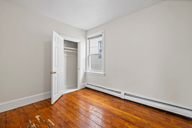 Building Photo - 465 W Fountain St