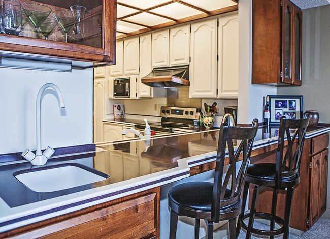 Building Photo - 301 N 1st St