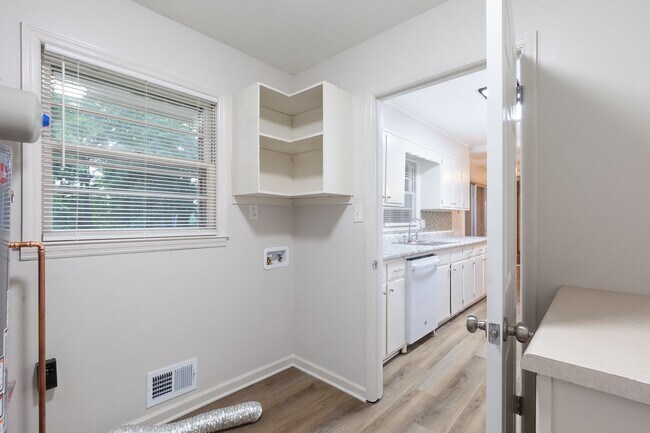 Building Photo - 3971 GA-5