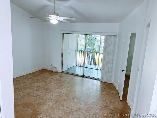 Building Photo - 9243 SW 138th Pl