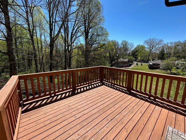 Building Photo - East AVL - JAG 2018 Green Built Custom Home