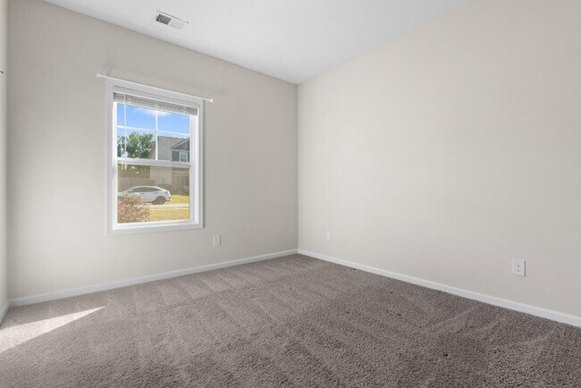 Building Photo - 311 Temple Cress Ave