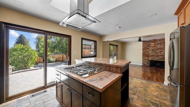 Building Photo - Southwest Reno Stunner - One of a Kind!!!!