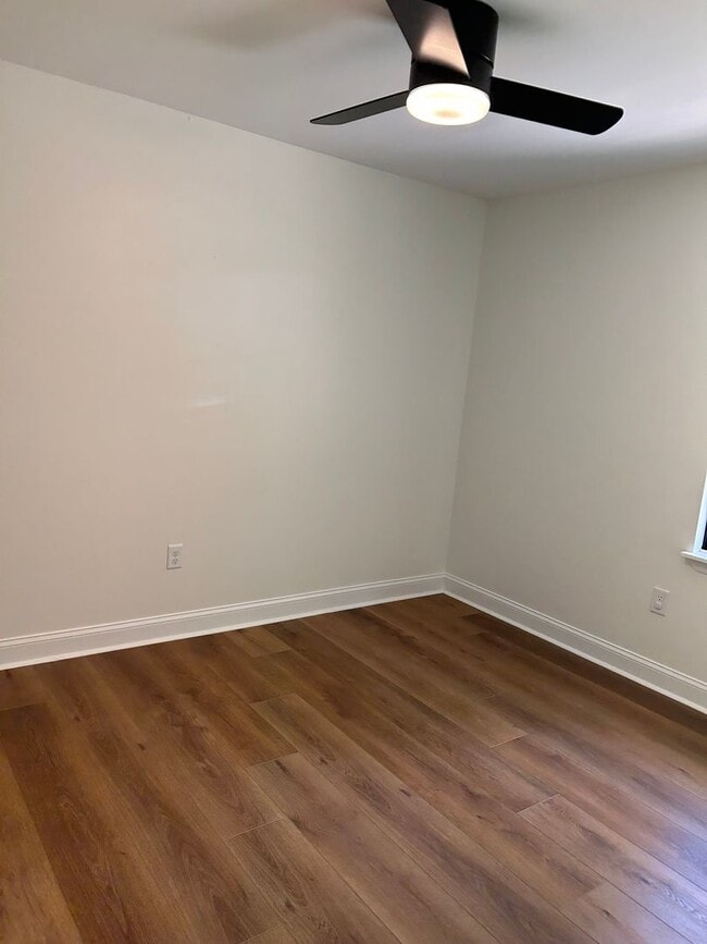 Building Photo - Charming 2 Bed / 2 Bath Home – Walk to Dow...