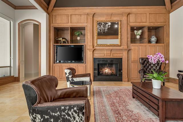 Building Photo - 6049 Arrowhead Dr