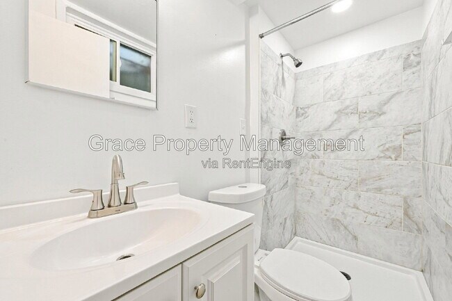 Building Photo - 1333 S Kendall Ct