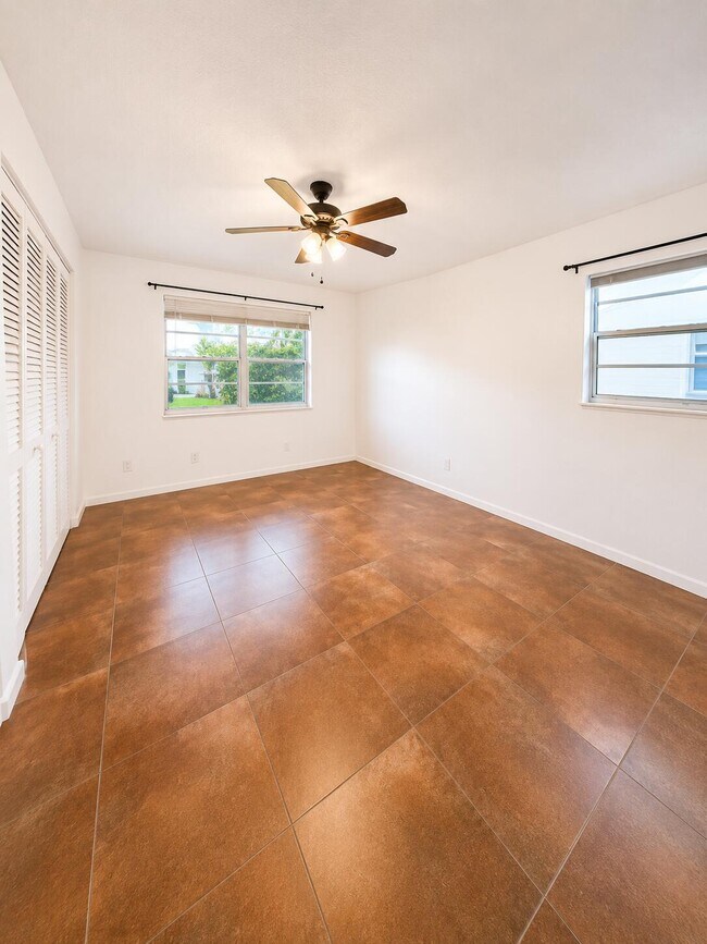 Building Photo - 4147 NW 90th Ave