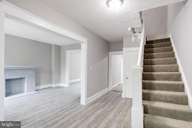 Building Photo - 2908 Oakley Ave