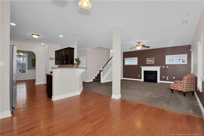 Building Photo - 313 Fountain Grove Dr