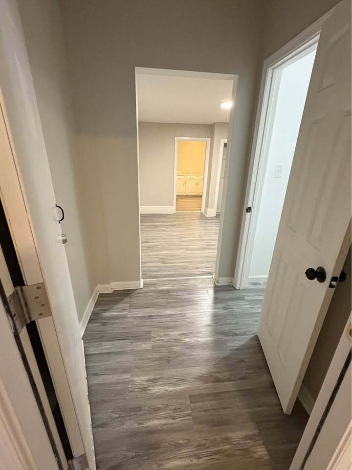 Building Photo - 1507 Centre St