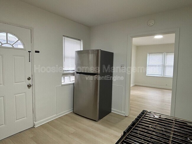 Building Photo - 1509 N Chester Ave
