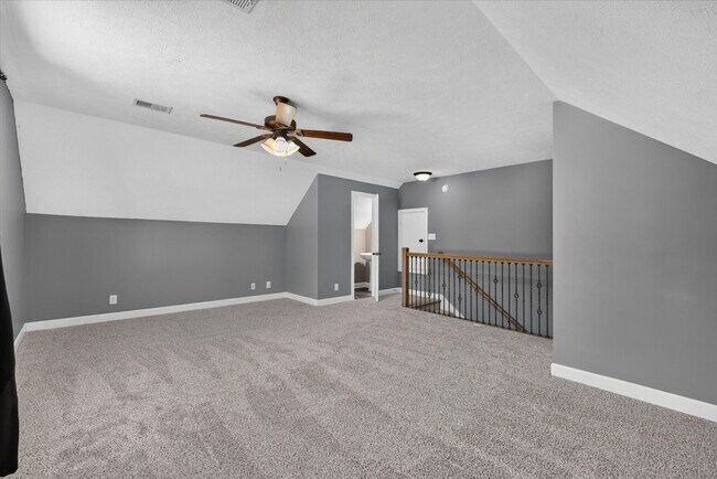 Building Photo - 645 Fox Hound Dr
