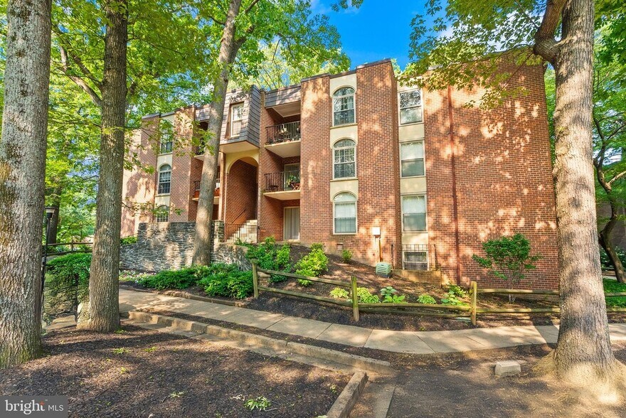 Building Photo - 3378 Woodburn Rd