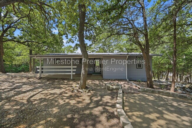 Building Photo - 101 Lakewood Ln