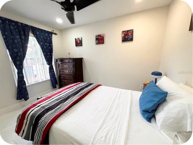 Building Photo - 574 Orchid Dr