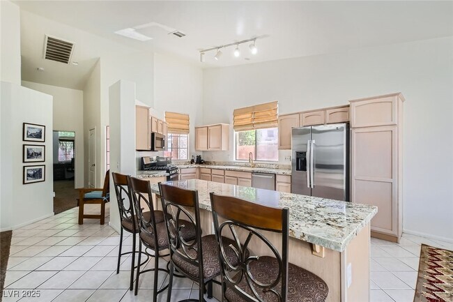 Building Photo - 7515 Splashing Rock Dr