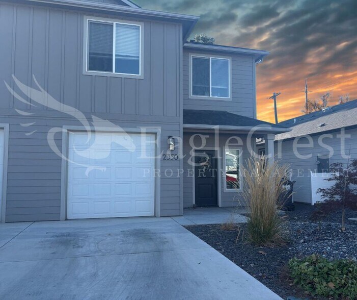 Building Photo - Herbert PL