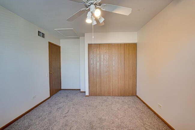 Building Photo - 196 Park Ridge Ln