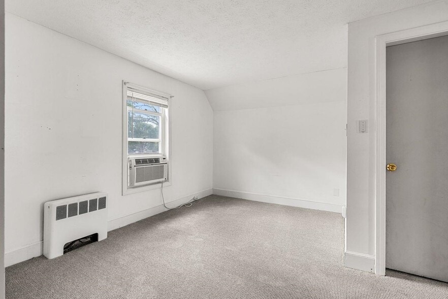 Living Room - 216 Jewett St