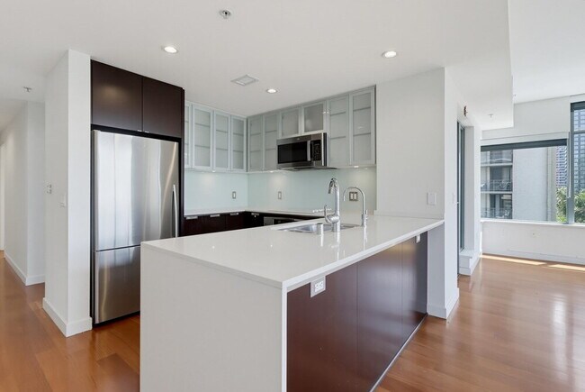 Building Photo - Skyline Views & Sophisticated Corner Living at Aria in Cortez Hill