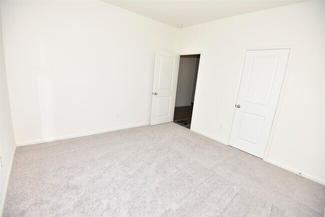 Building Photo - 21659 Cottage Ln
