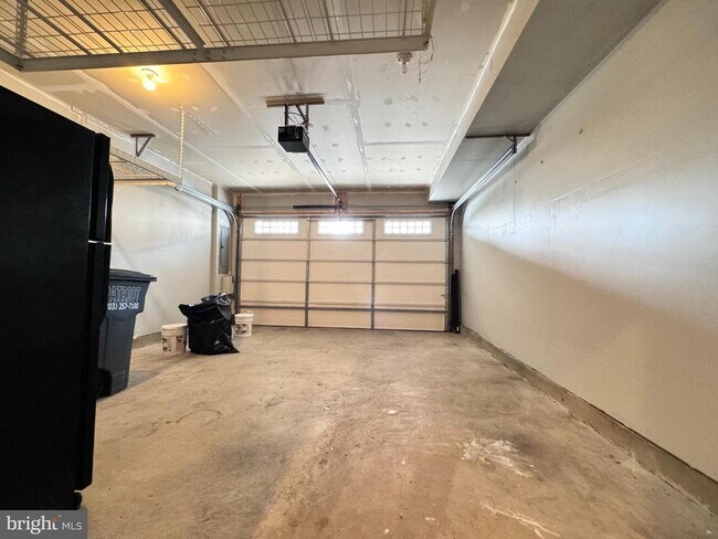 Building Photo - 20649 Duxbury Terrace