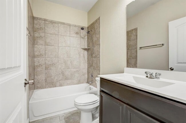 Building Photo - 356 Quarry Ln