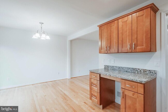 Building Photo - 13715 Smallwood Ct