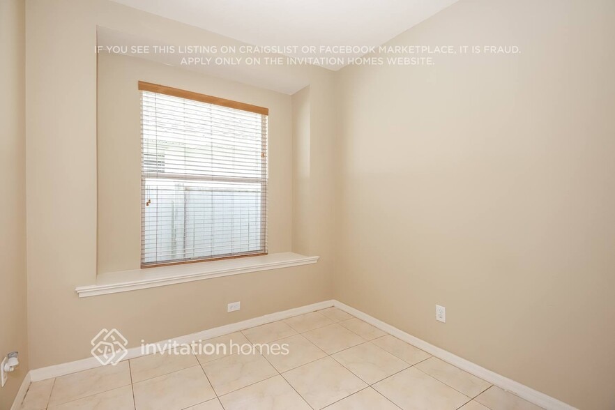Building Photo - 1835 Raven Glen Dr