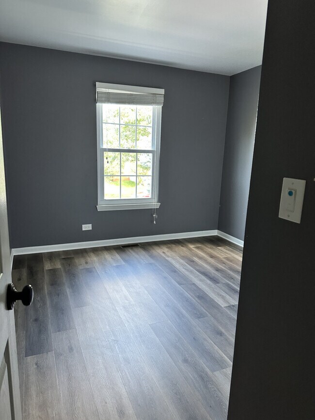 Building Photo - 1213 Pennsbury Ln